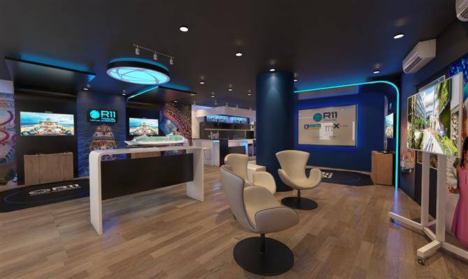 Sala VR R11 Travel